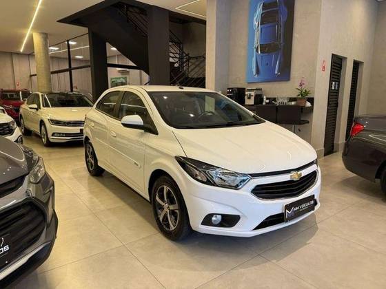 CHEVROLET ONIX 1.4 MPFI ACTIV 8V FLEX 4P AUTOMÁTICO CHEVROLET ONIX 1.4 MPFI ACTIV 8V FLEX 4P AUTOMÁTICO